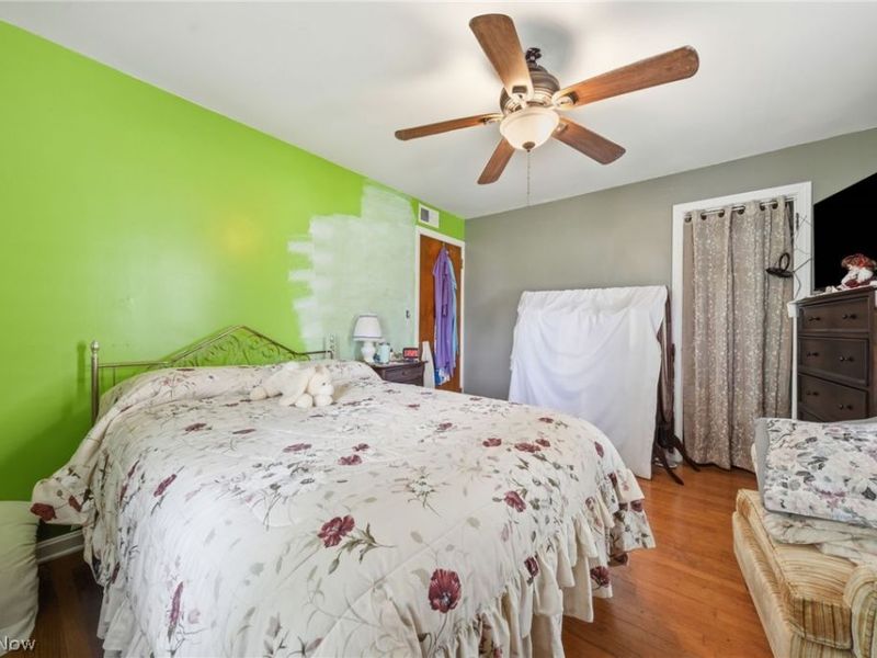 36 N Pearl Street , Columbiana, OH 44408 Photo 6