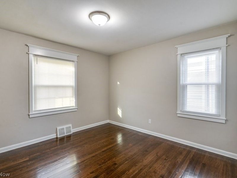 5007 Russell Avenue , Parma, OH 44134 Photo 15