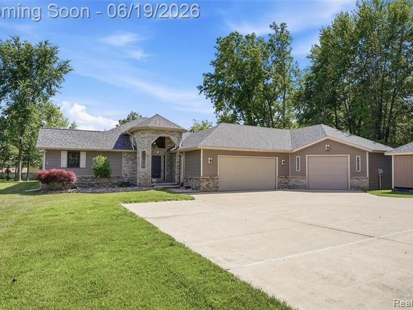 8888 Pilgrim, Washington Twp, MI 48094