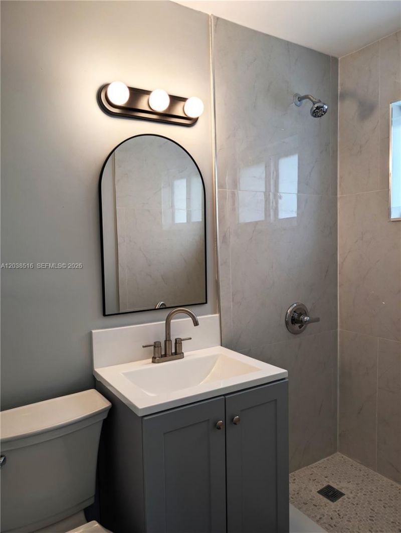 2721 NW 25th St, Fort Lauderdale, FL 33311 Photo