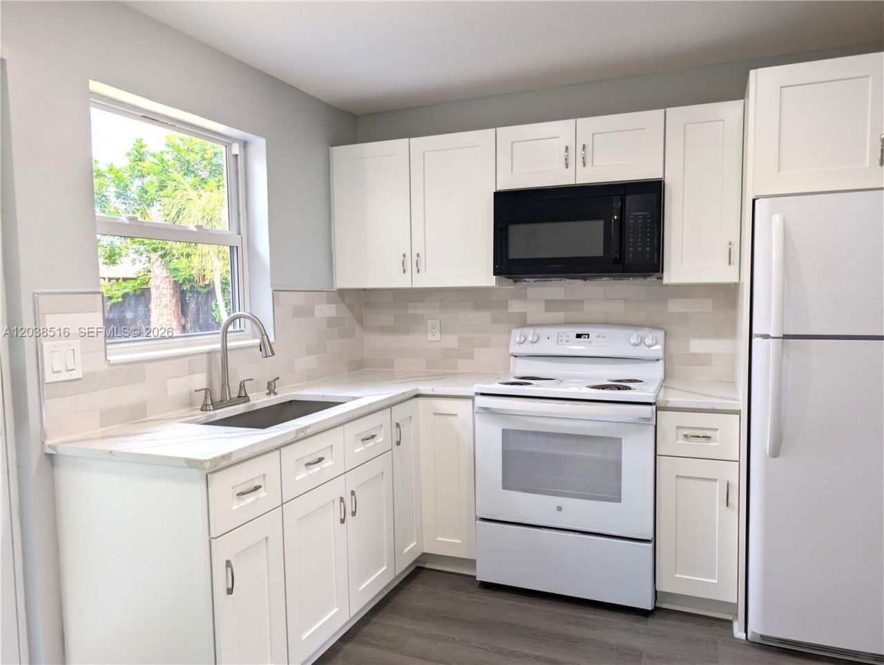 2721 NW 25th St, Fort Lauderdale, FL 33311 Photo