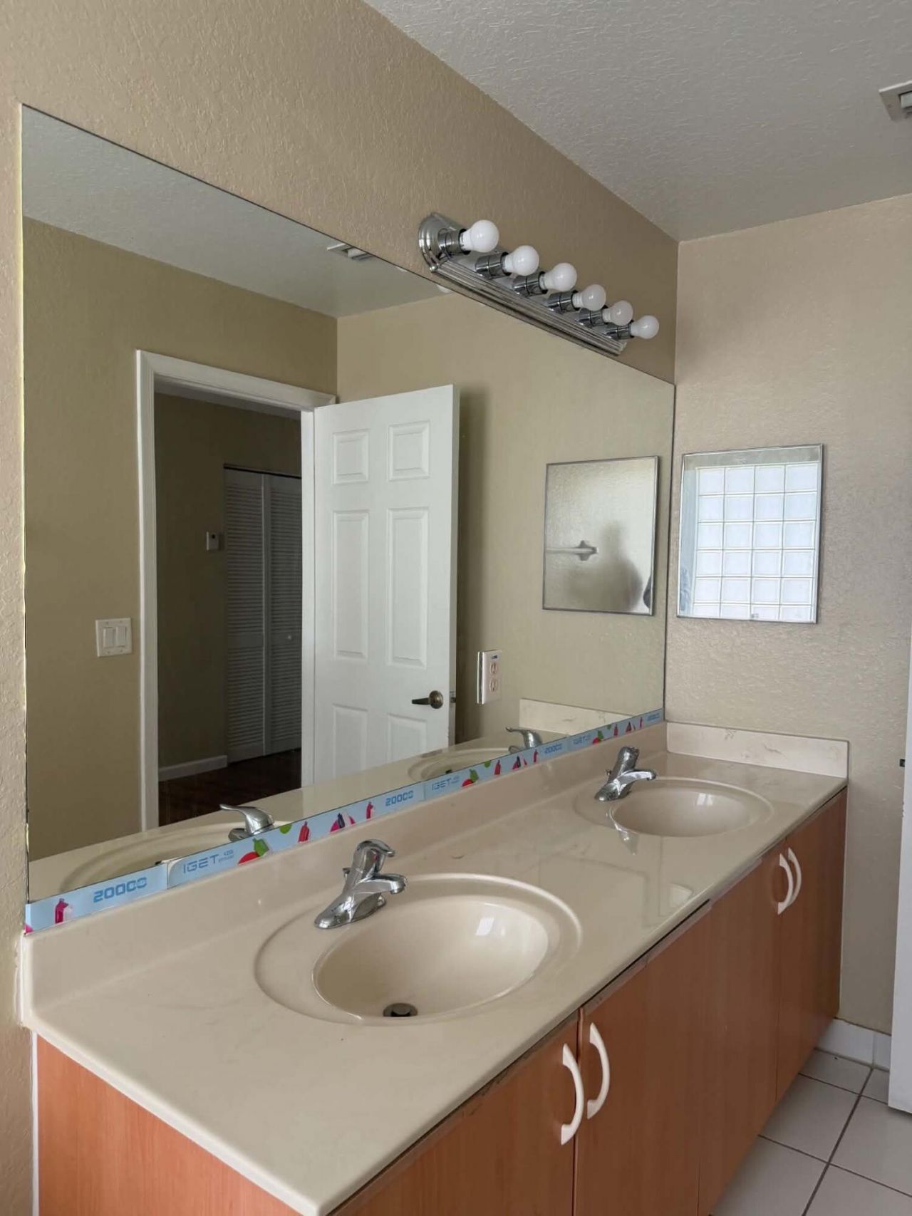 6355 Adriatic Way, West Palm Beach, FL 33413 Photo
