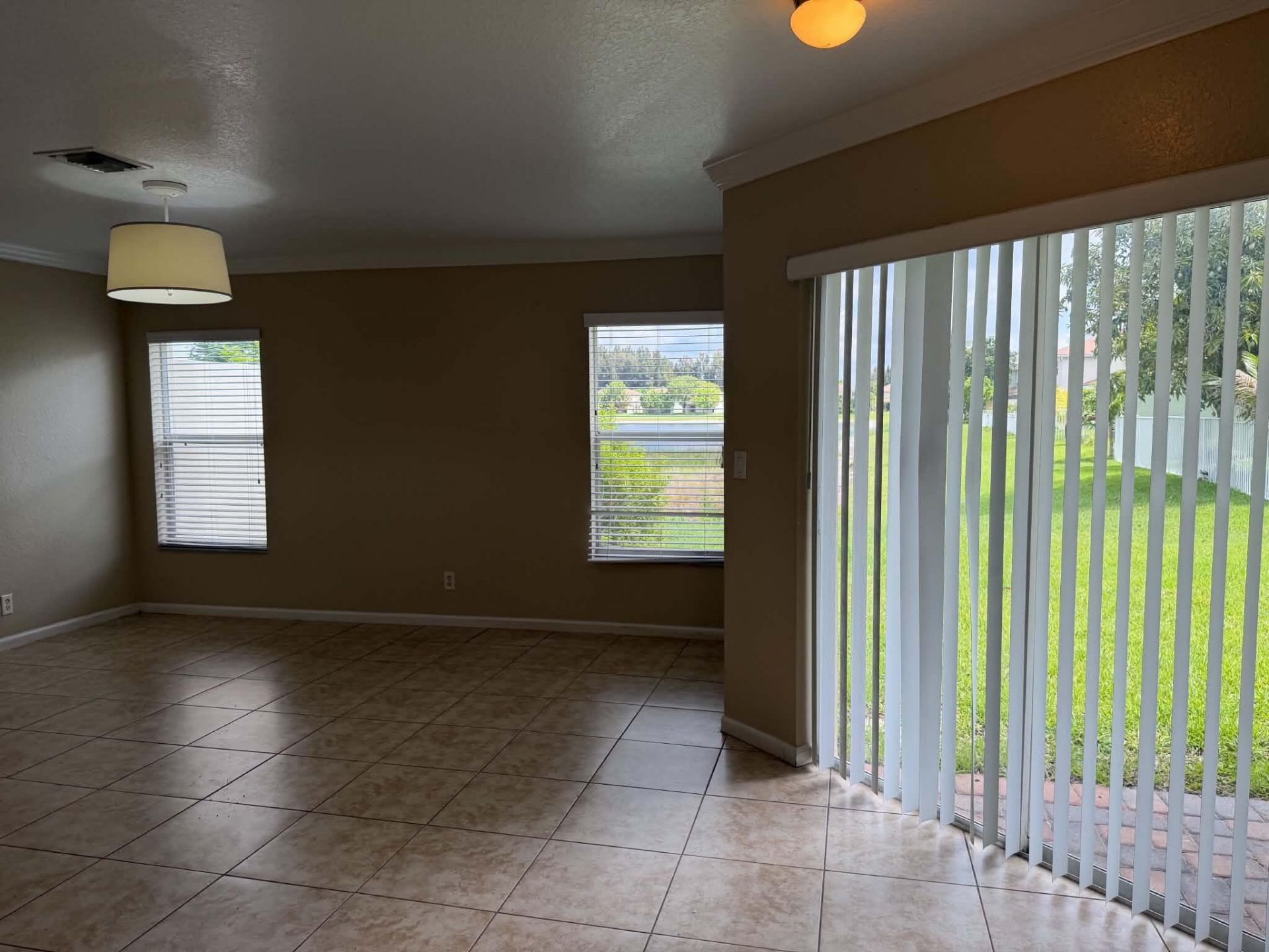 6355 Adriatic Way, West Palm Beach, FL 33413 Photo