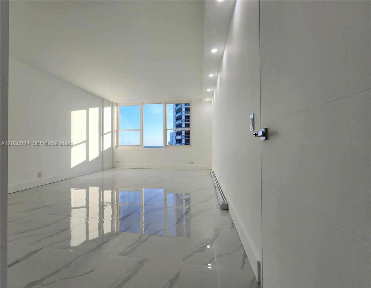 3505 S Ocean Dr , Unit 716, Hollywood, FL 33019 Photo