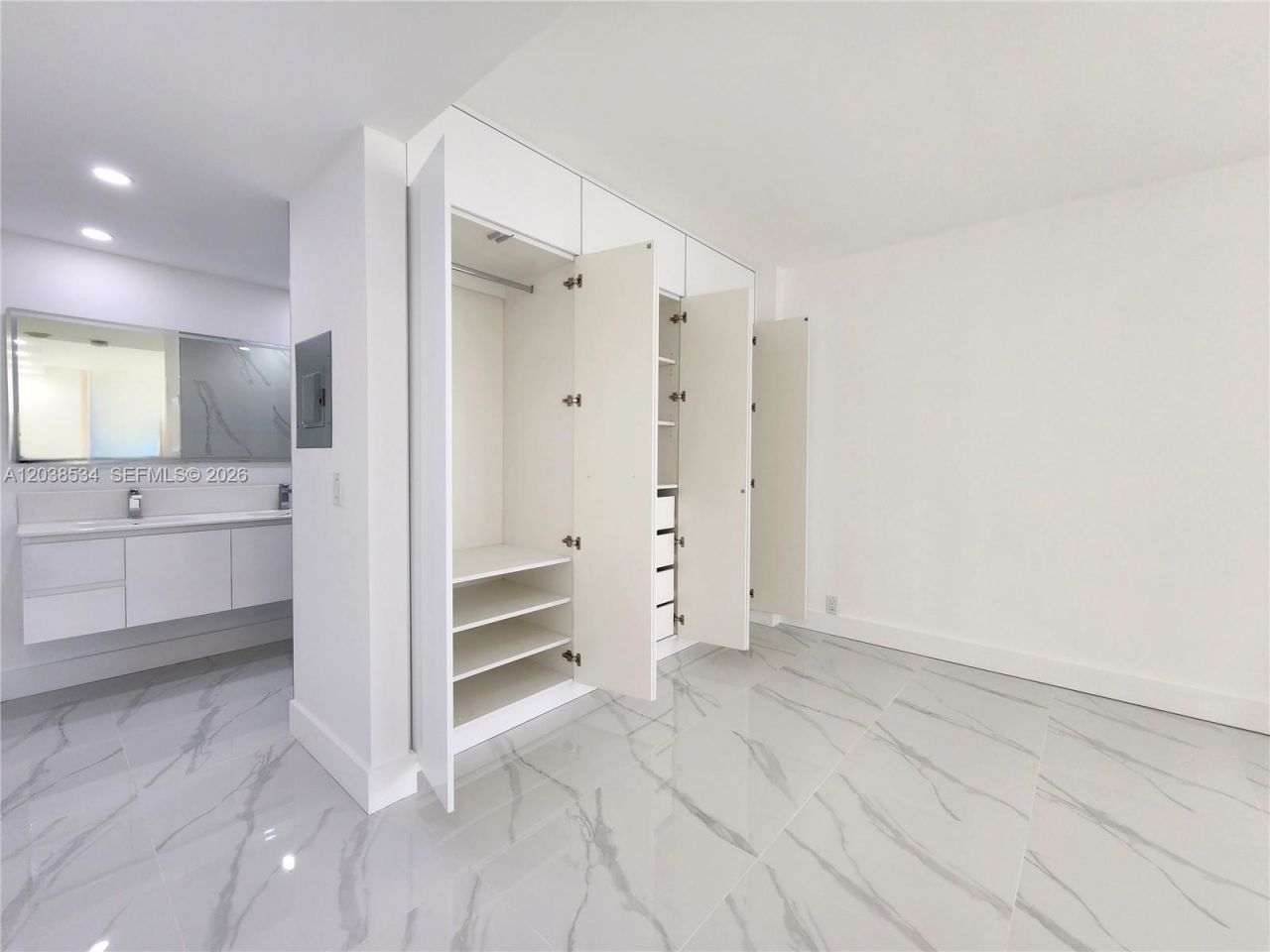 3505 S Ocean Dr , Unit 716, Hollywood, FL 33019 Photo