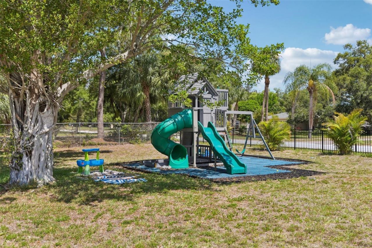 11295 131st Street, Largo, FL 33774 Photo