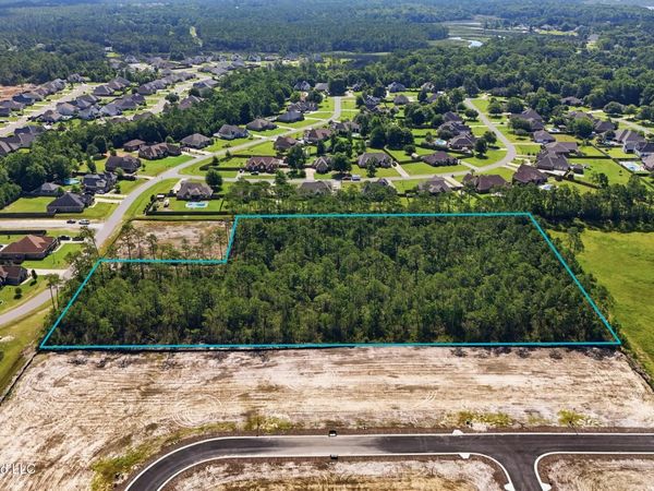 Palmetto Drive, Ocean Springs, MS 39564