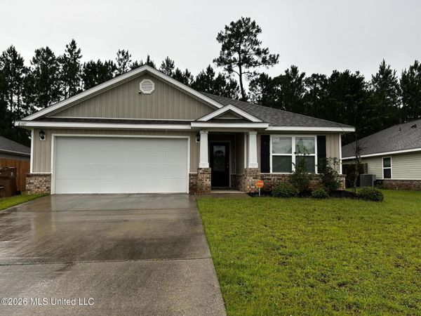 6587 Eastland Circle, Biloxi, MS 39532