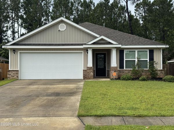 6587 Eastland Circle, Biloxi, MS 39532