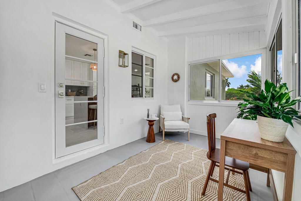 1201 N Palmway, Lake Worth Beach, FL 33460 Photo
