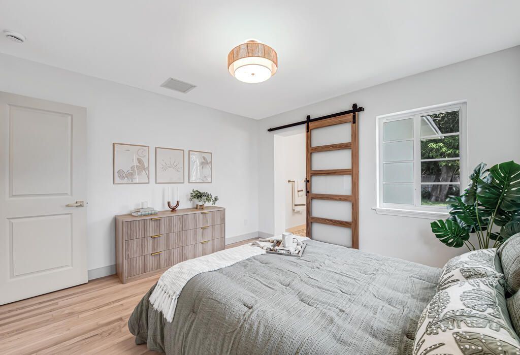 1201 N Palmway, Lake Worth Beach, FL 33460 Photo