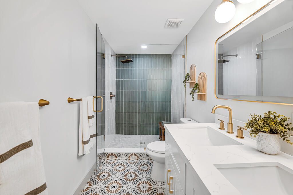 1201 N Palmway, Lake Worth Beach, FL 33460 Photo