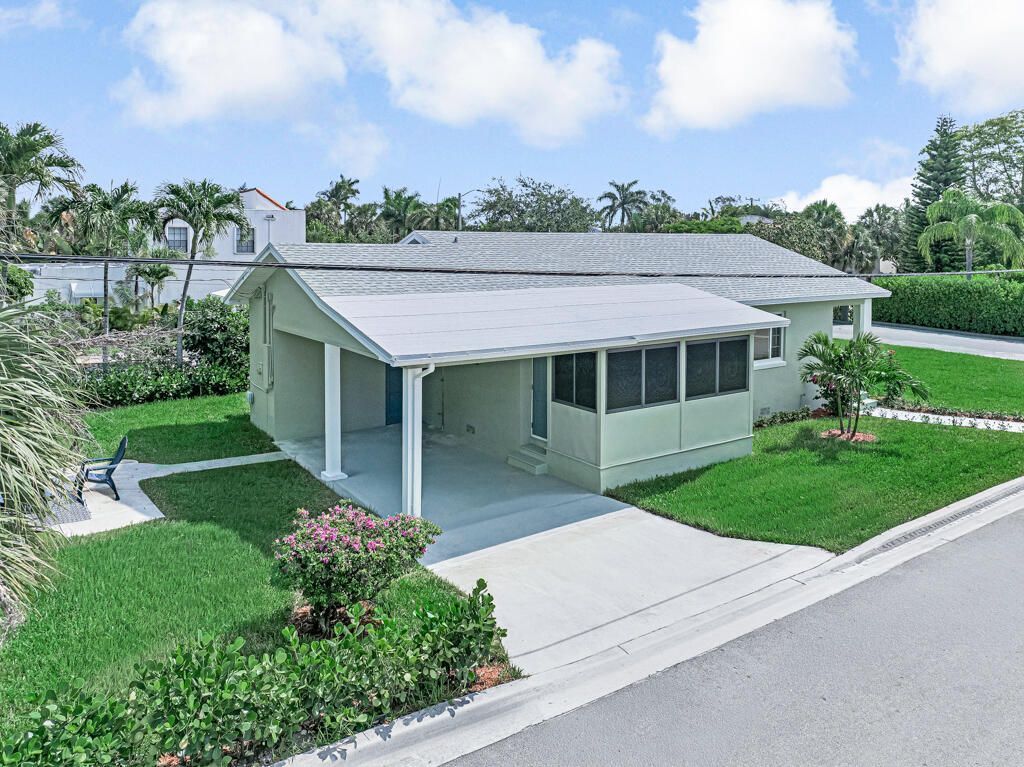 1201 N Palmway, Lake Worth Beach, FL 33460 Photo