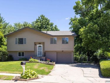 2319 N 189th Circle, Elkhorn, NE 68022