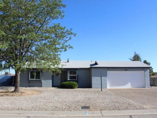 229 Sommerset Drive SE, Rio Rancho, NM 87124