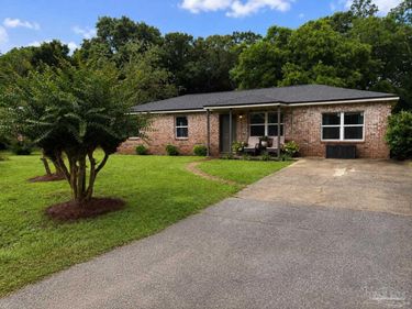 4275 W Avenida De Golf, Pace, FL 32571