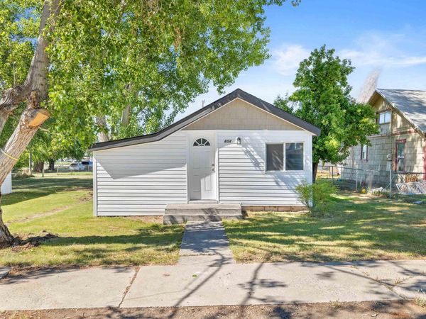 604 W Ave B, Jerome, ID 83338