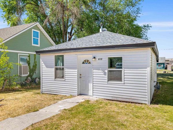 610 W Ave B, Jerome, ID 83338