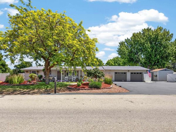 3060 Model Farm Dr, Meridian, ID 83642