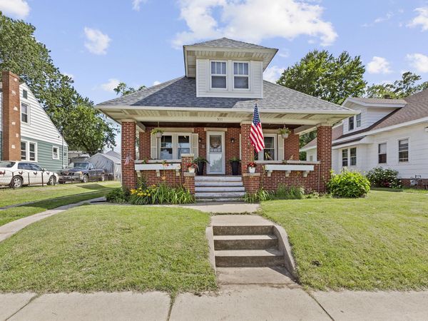 511 Greenwood Avenue , Michigan City, IN 46360