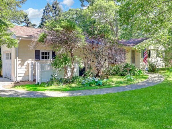 201 Miller Place Road , Miller Place, NY 11764