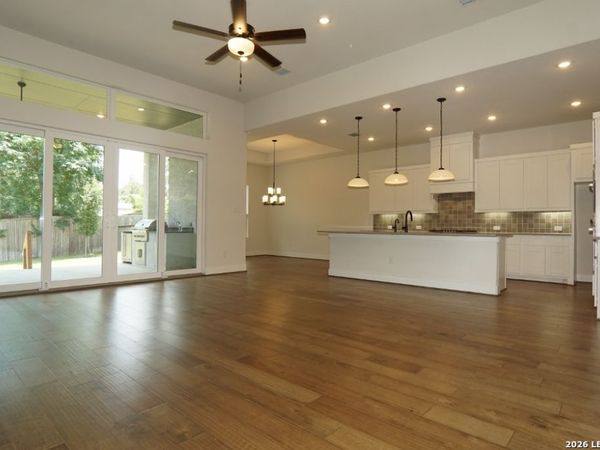 2710 Creekside View, San Antonio, TX 78230