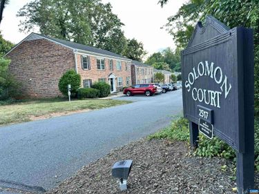 2517 HYDRAULIC RD, Unit 86, Charlottesville, VA 22901