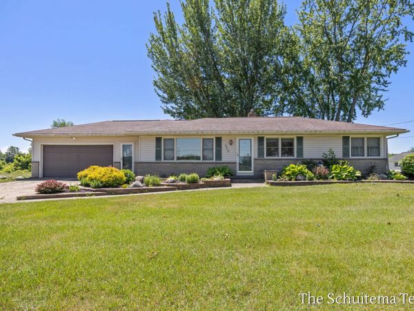 4526 Bauer Road, Hudsonville, MI 49426