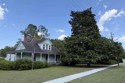 1101 E Main Street photo 4