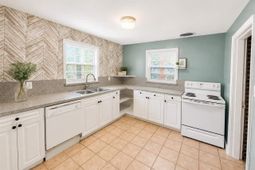107 Sumter Street photo 4
