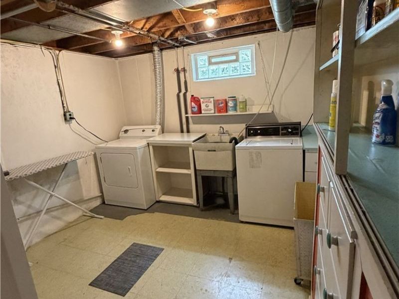 16124 Holland Road , Brook Park, OH 44142 Photo 17