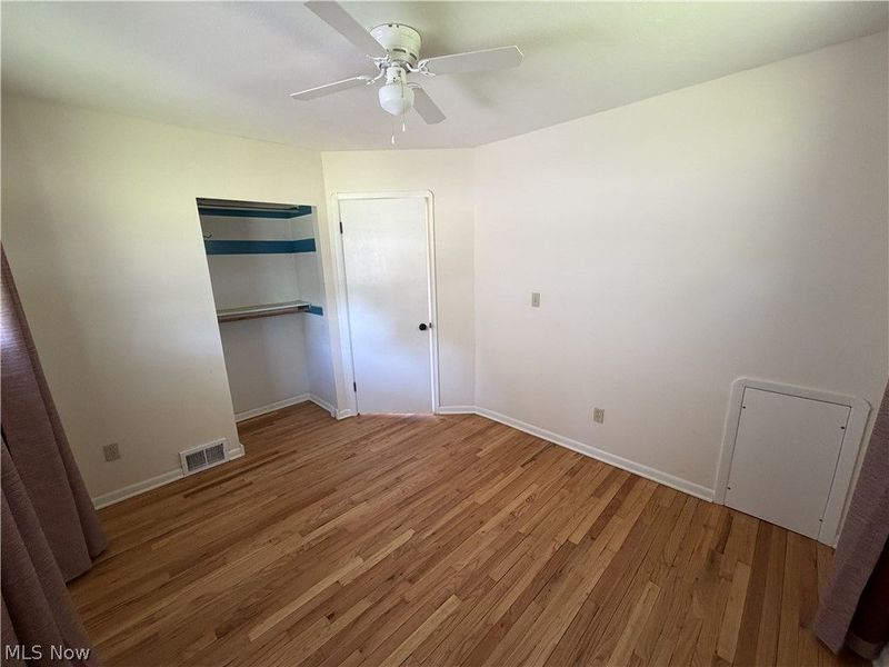 16124 Holland Road , Brook Park, OH 44142 Photo 8