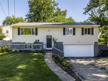 4560 Center Road, Brunswick, OH 44212