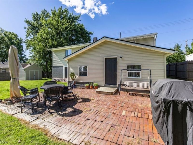 4560 Center Road, Brunswick, OH 44212 Photo 22