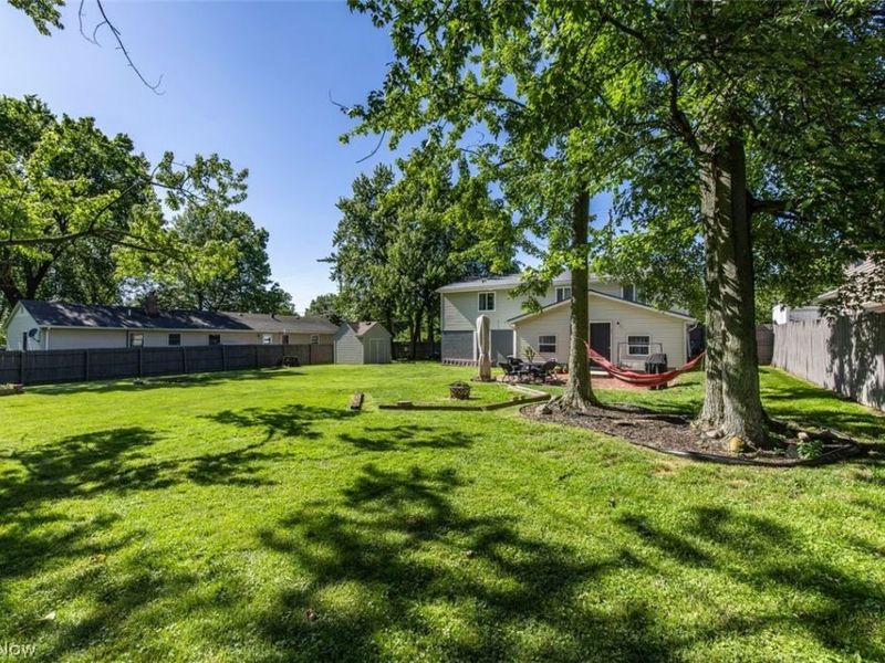 4560 Center Road, Brunswick, OH 44212 Photo 23
