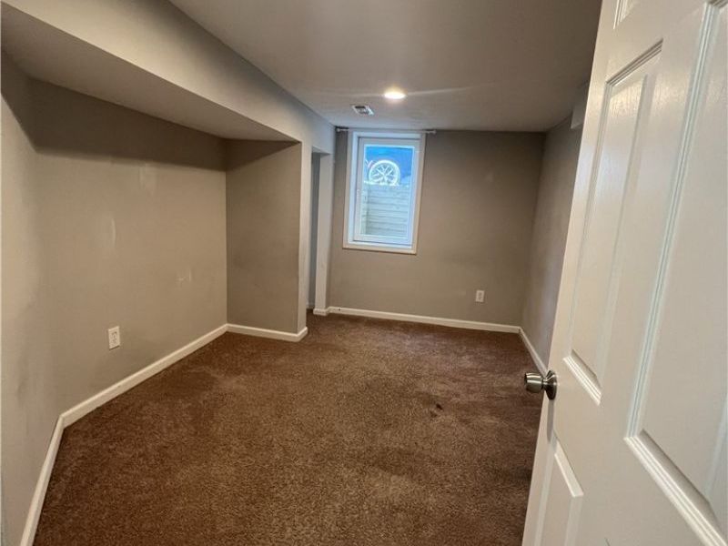 454 Kling Street , Akron, OH 44311 Photo 12
