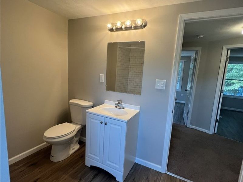454 Kling Street , Akron, OH 44311 Photo 9