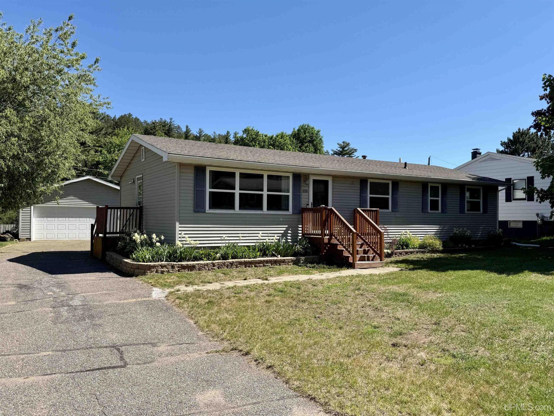 125 Woodland Drive, Negaunee, MI 49866 Main Photo