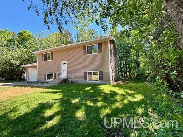 2024 Van Evera Avenue, Marquette, MI 49855