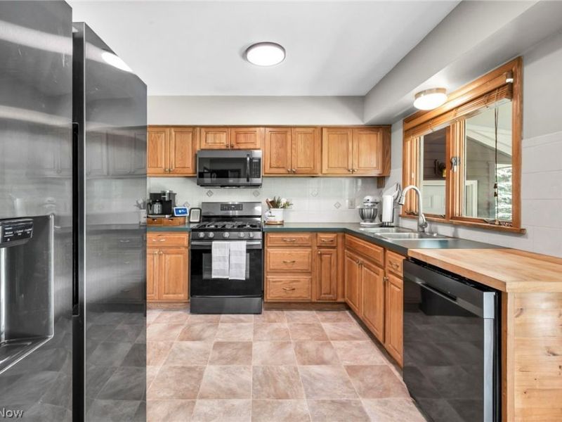 4717 Shriver Road, North Canton, OH 44720 Photo 10