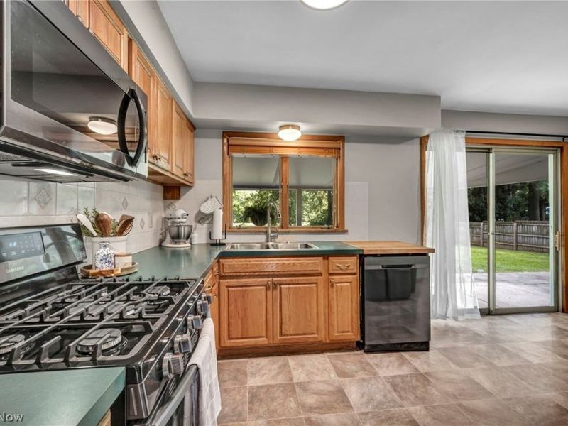 4717 Shriver Road, North Canton, OH 44720 Photo 12