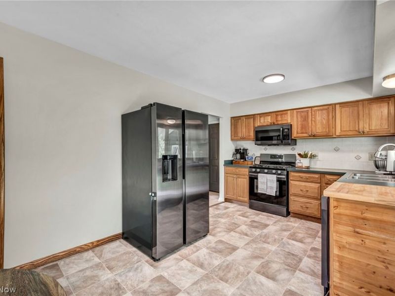 4717 Shriver Road, North Canton, OH 44720 Photo 13