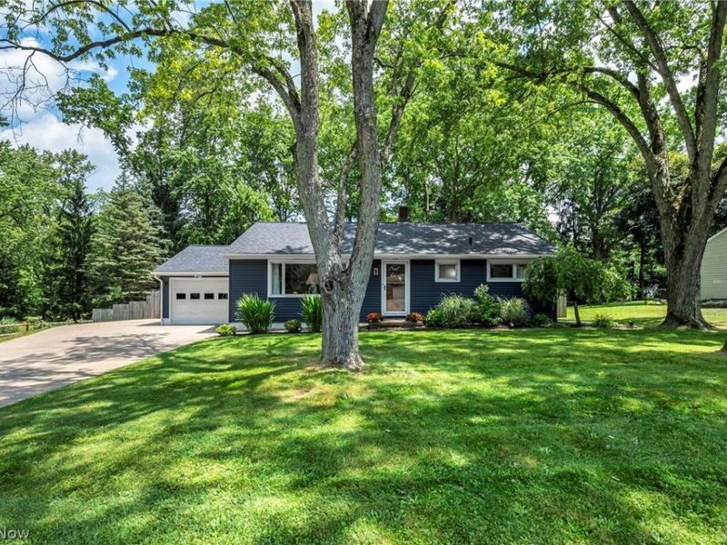 4717 Shriver Road, North Canton, OH 44720 Photo 2