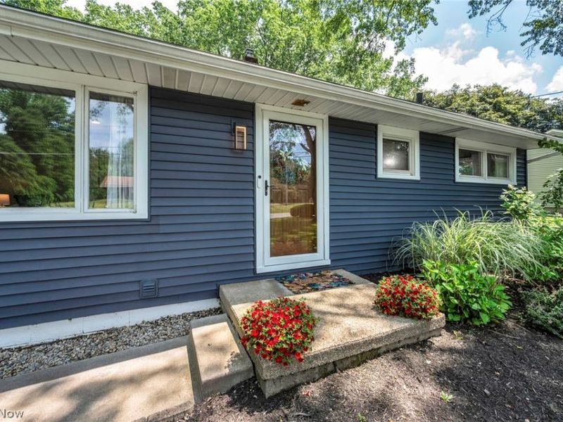 4717 Shriver Road, North Canton, OH 44720 Photo 5