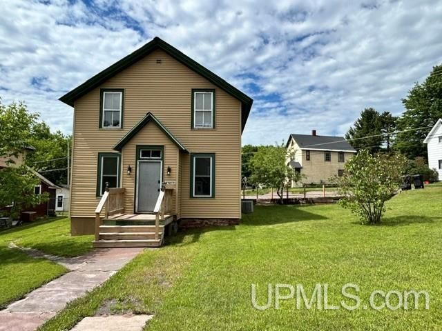 27017 W 21st Street, Torch Lake Twp, MI 49934 Main Photo