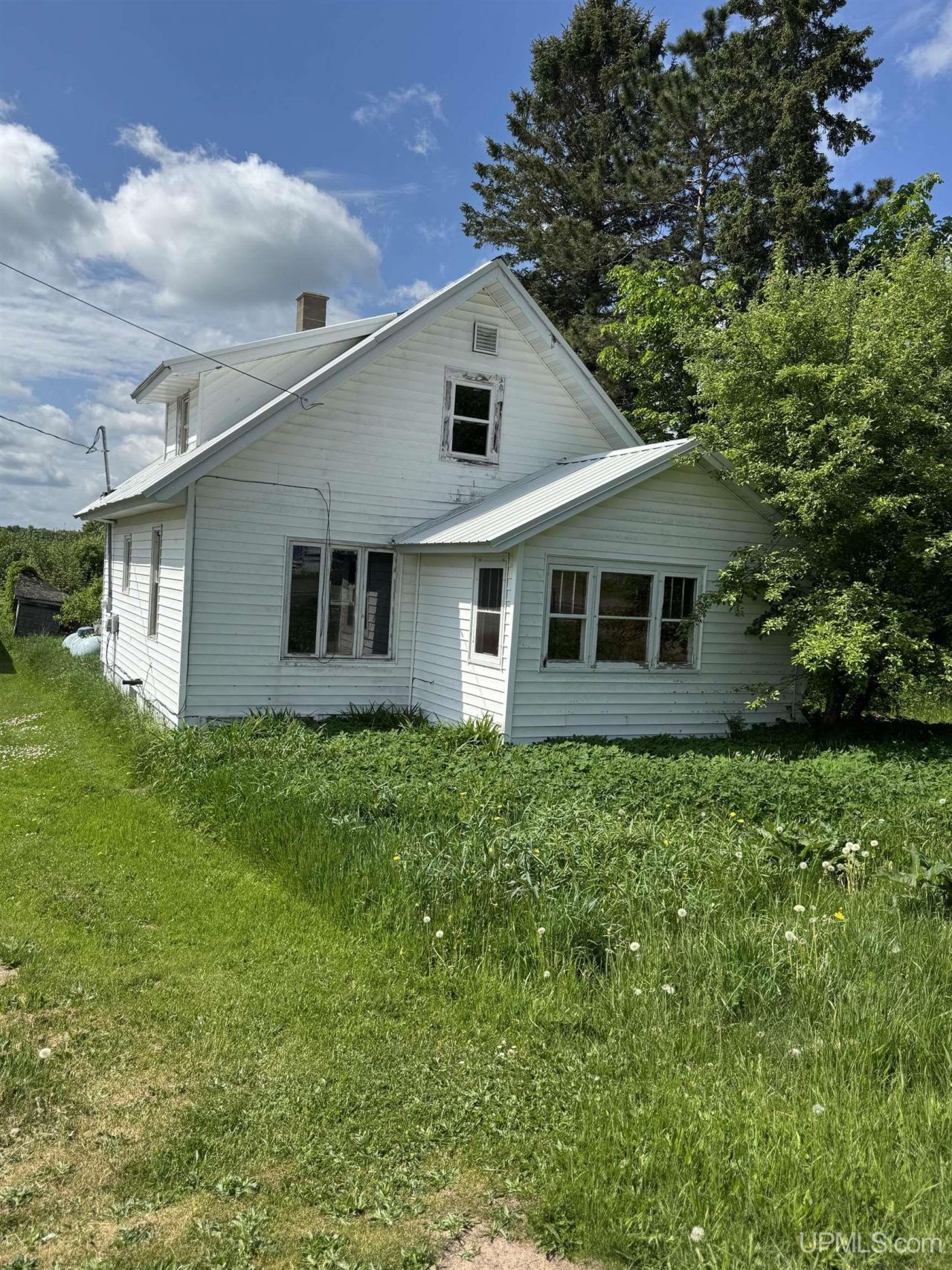 1910 Mass Avenue, Greenland Twp, MI 49948 Main Photo