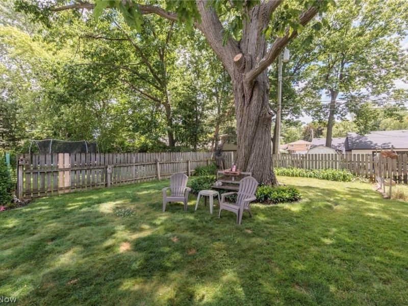 5364 Summit Road , Lyndhurst, OH 44124 Photo 24