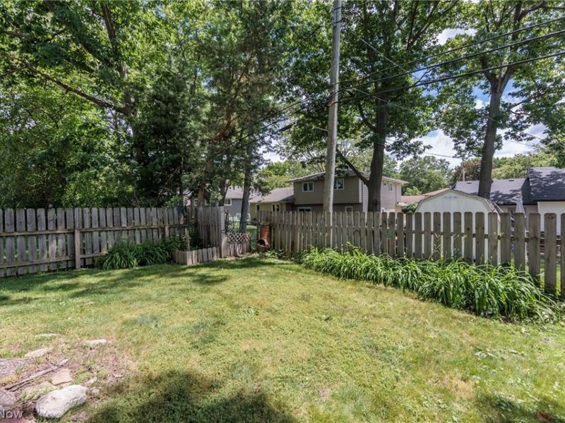 5364 Summit Road , Lyndhurst, OH 44124 Photo 25