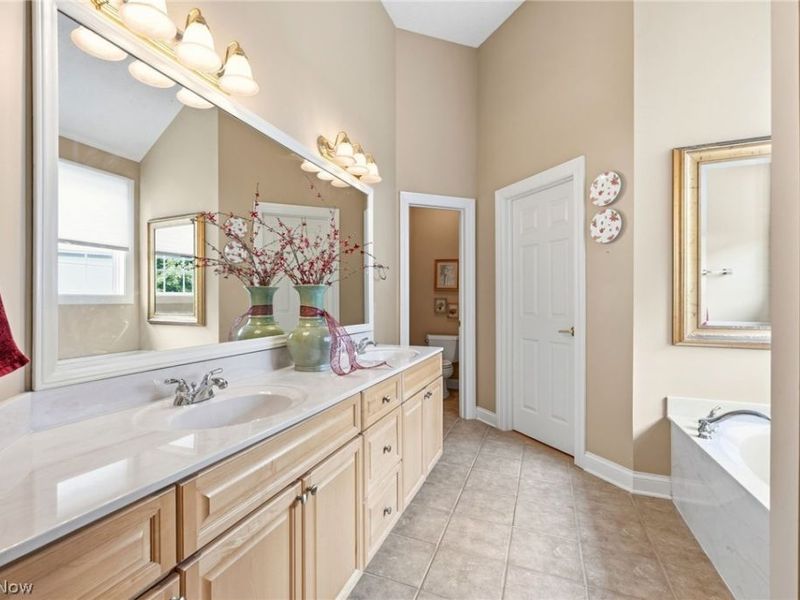 11512 Coopers Run, Strongsville, OH 44149 Photo 17