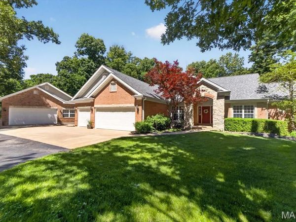 460 Highway Dd, Defiance, MO 63341